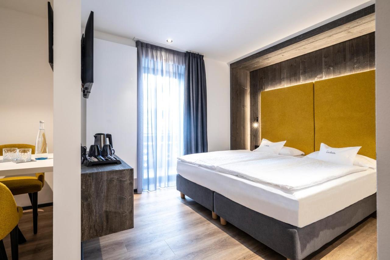 Hotel Ladinia Dolomites View Pozza di Fassa Luaran gambar